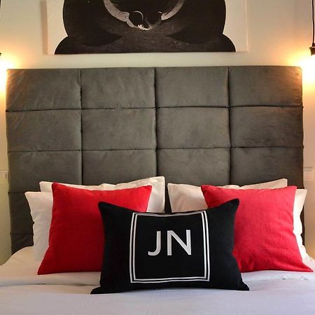 Jn Boutique Apartments Bucarest Esterno foto