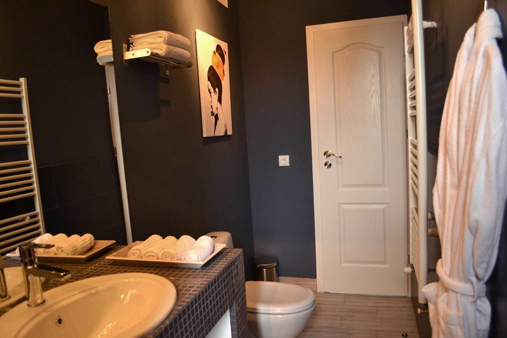 Jn Boutique Apartments Bucarest Esterno foto
