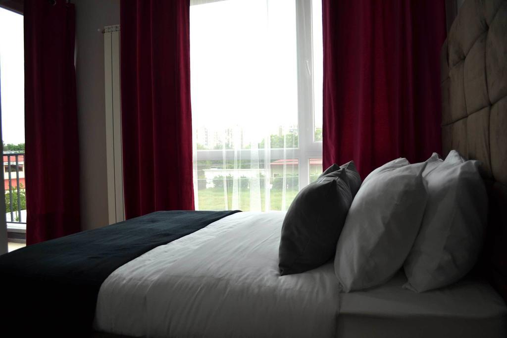 Jn Boutique Apartments Bucarest Esterno foto