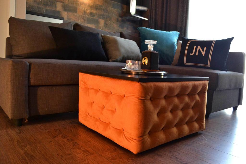 Jn Boutique Apartments Bucarest Esterno foto