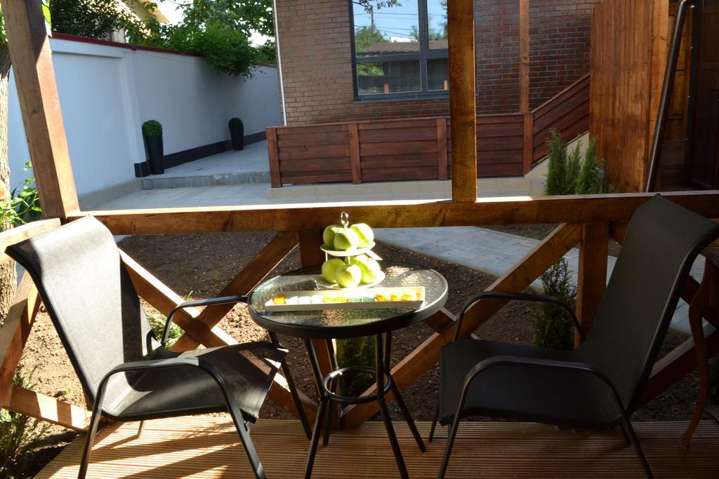 Jn Boutique Apartments Bucarest Esterno foto