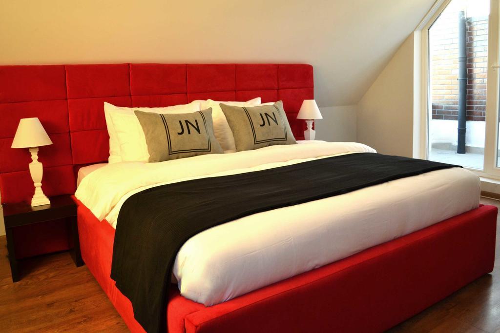 Jn Boutique Apartments Bucarest Esterno foto