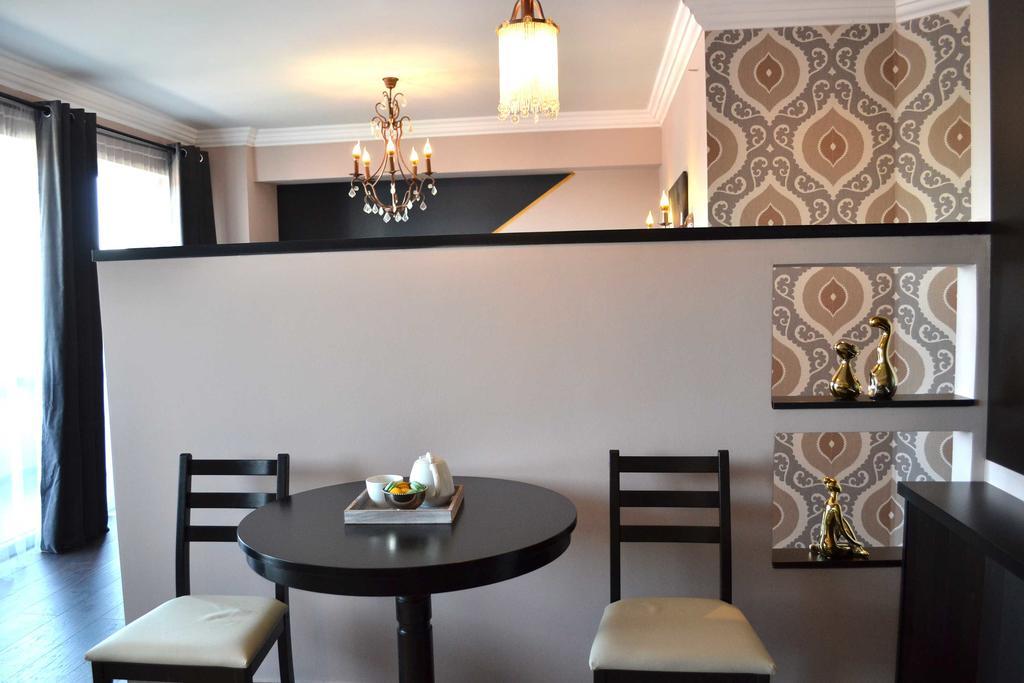 Jn Boutique Apartments Bucarest Esterno foto