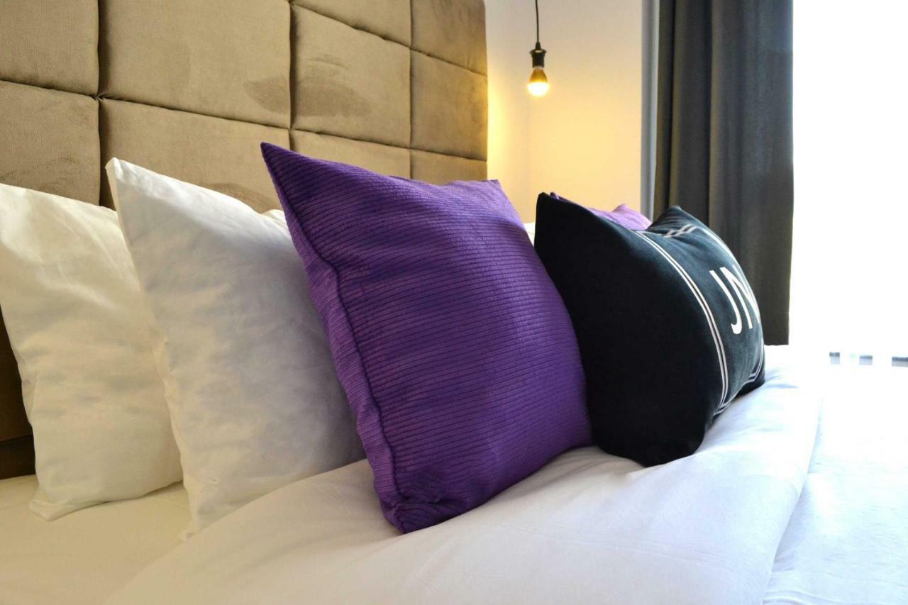 Jn Boutique Apartments Bucarest Esterno foto